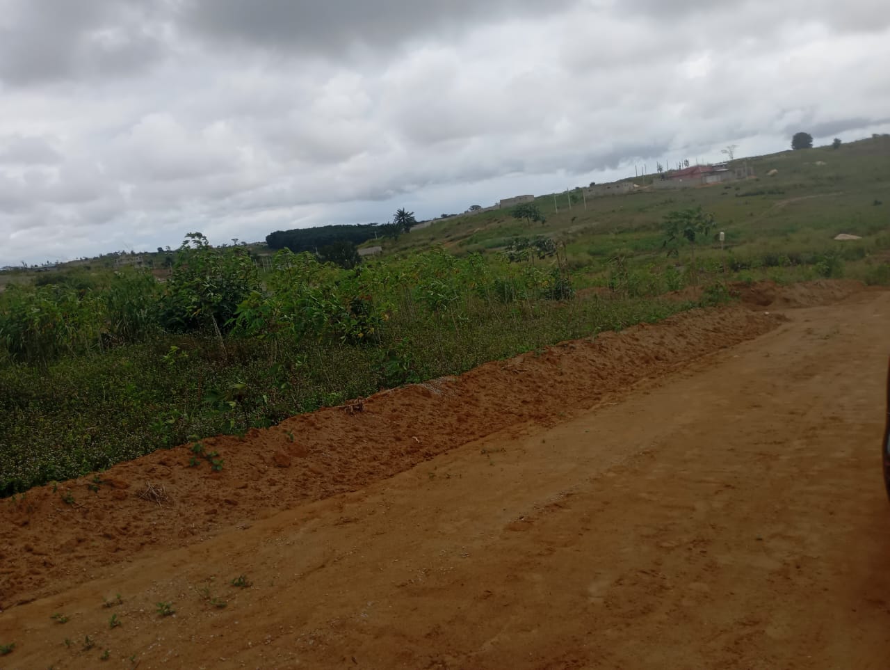 TERRAIN PRET A ETRE CONSTUIRE EN VENTE A SONGON